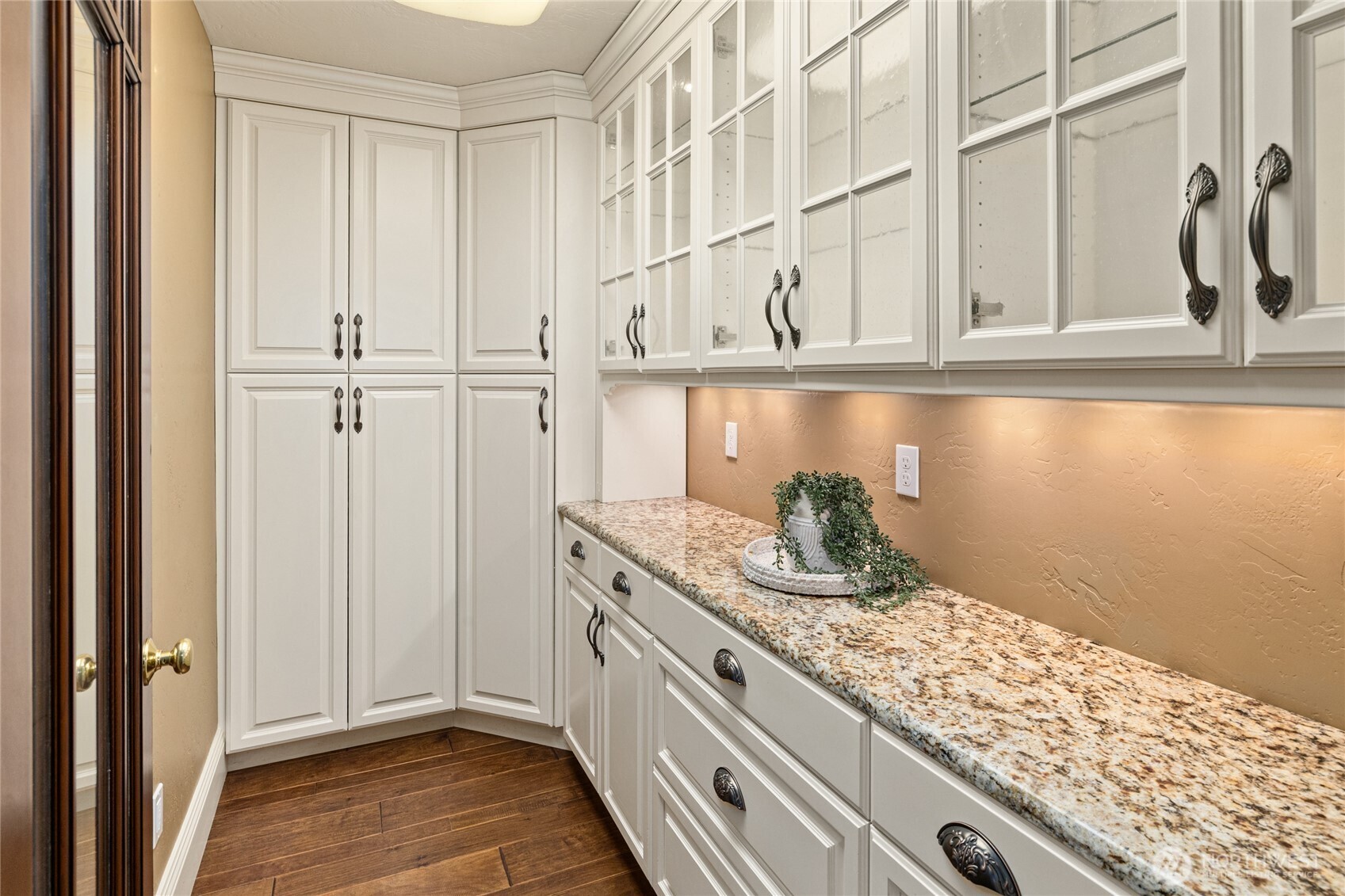 1800 Strande Property Photo 13