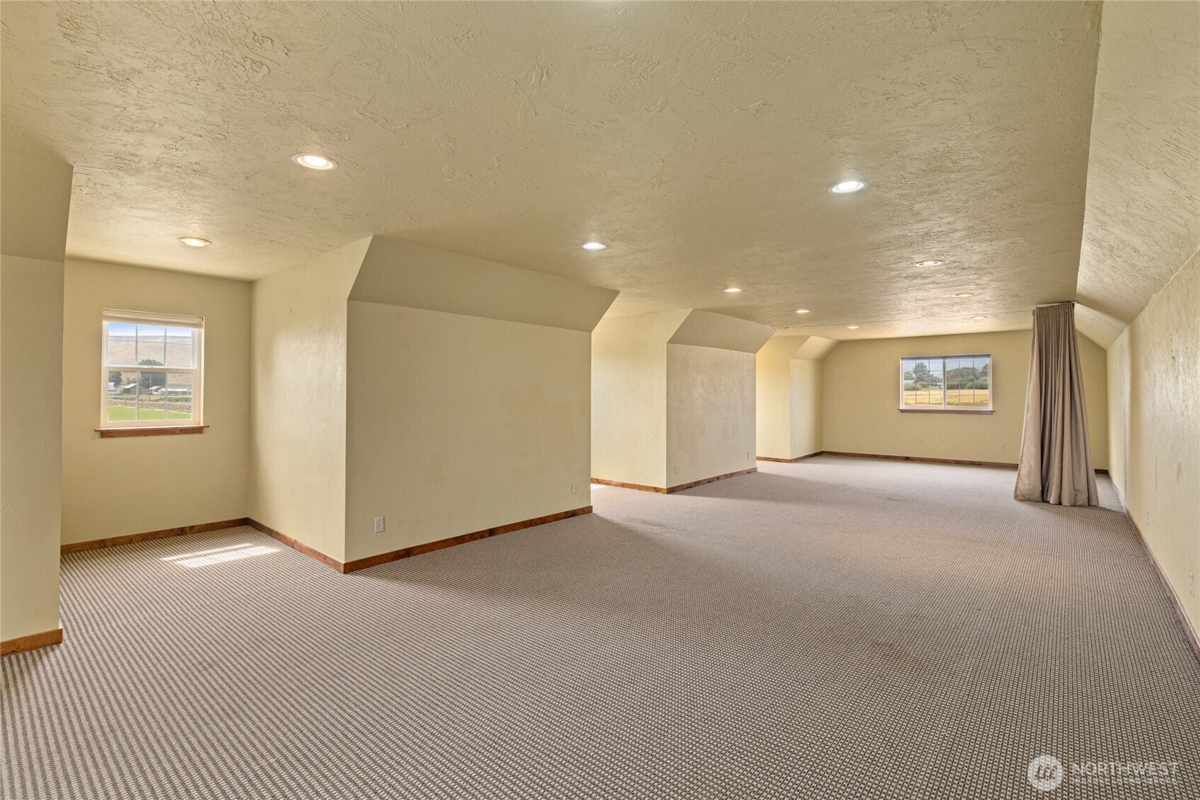 1800 Strande Property Photo 32