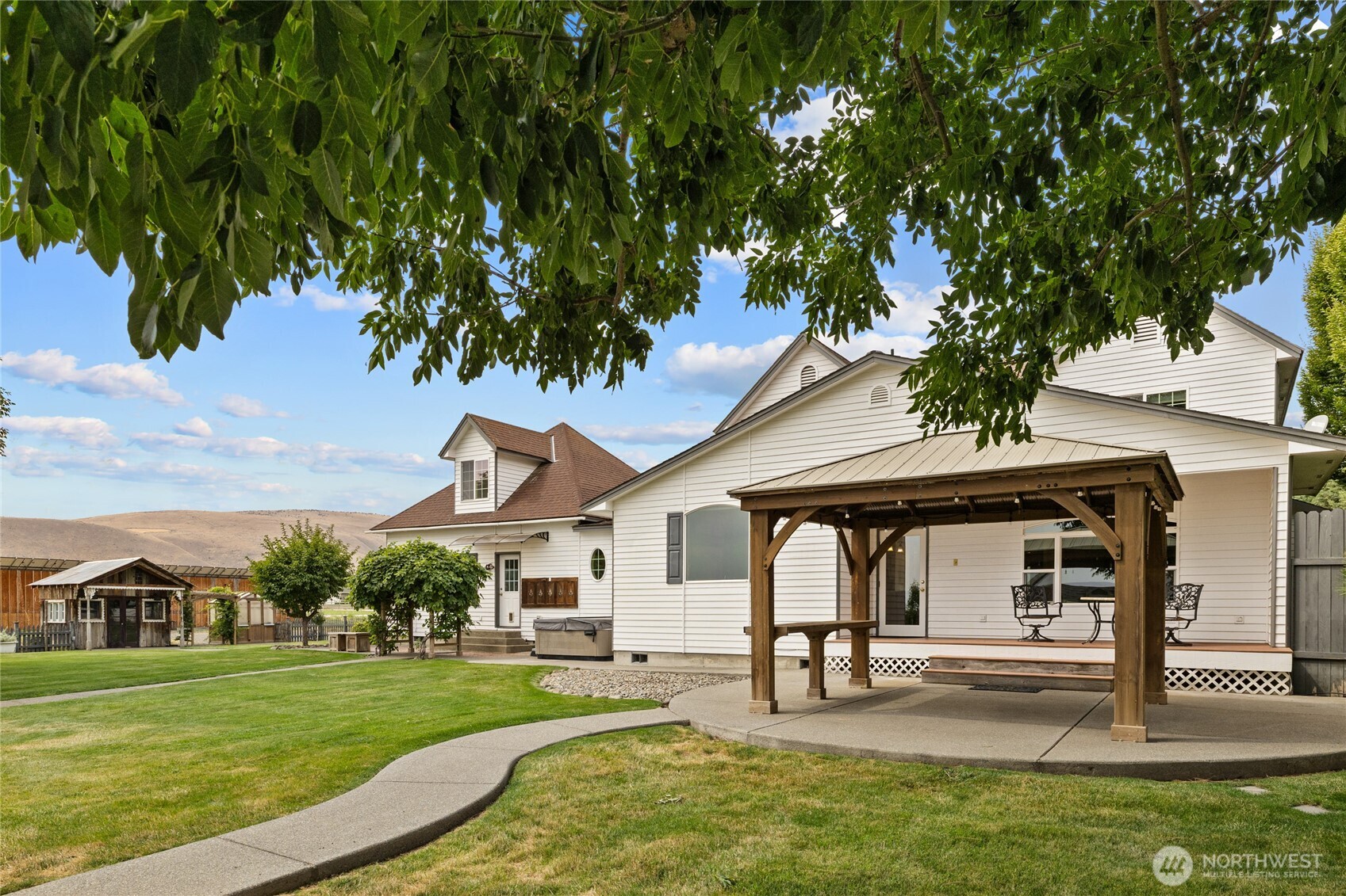 1800 Strande Property Photo 36