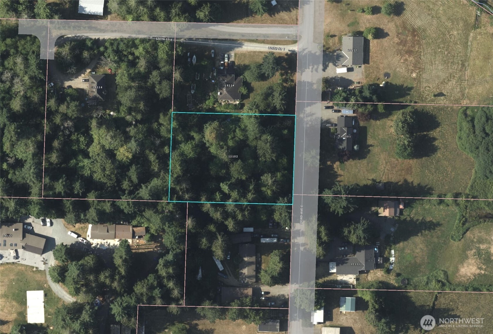 12102 193rd Avenue Property Photo 6