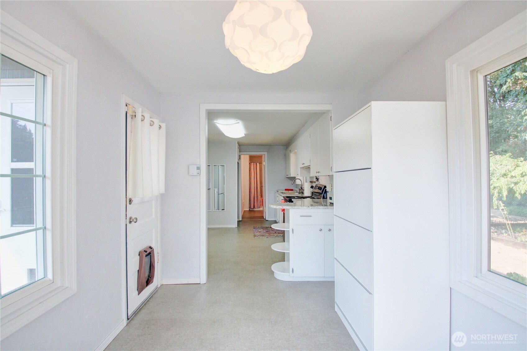 317 E Burke Avenue Property Photo 23
