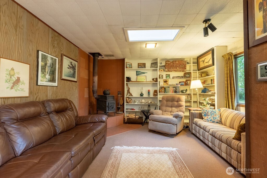3192 Clearwater Road Property Photo 4