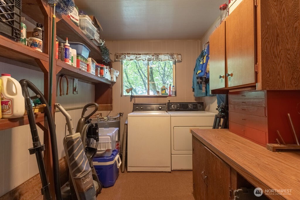 3192 Clearwater Road Property Photo 7