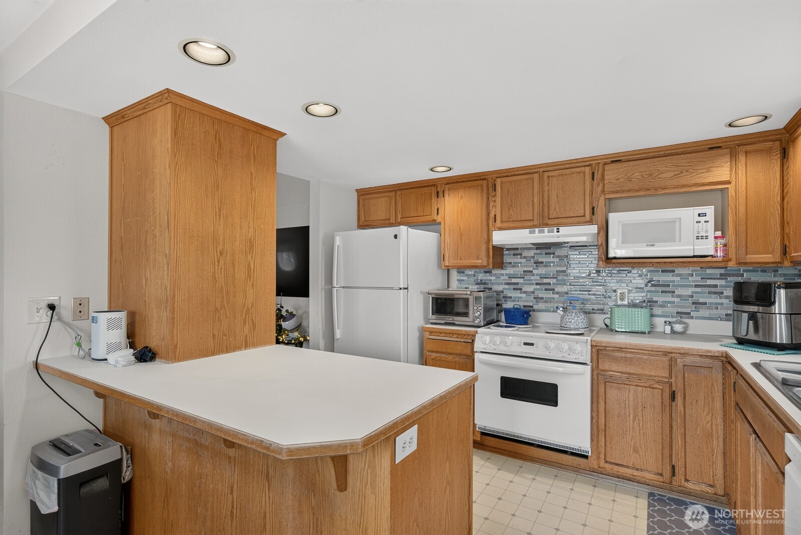 27215 Manor Place Property Photo 9