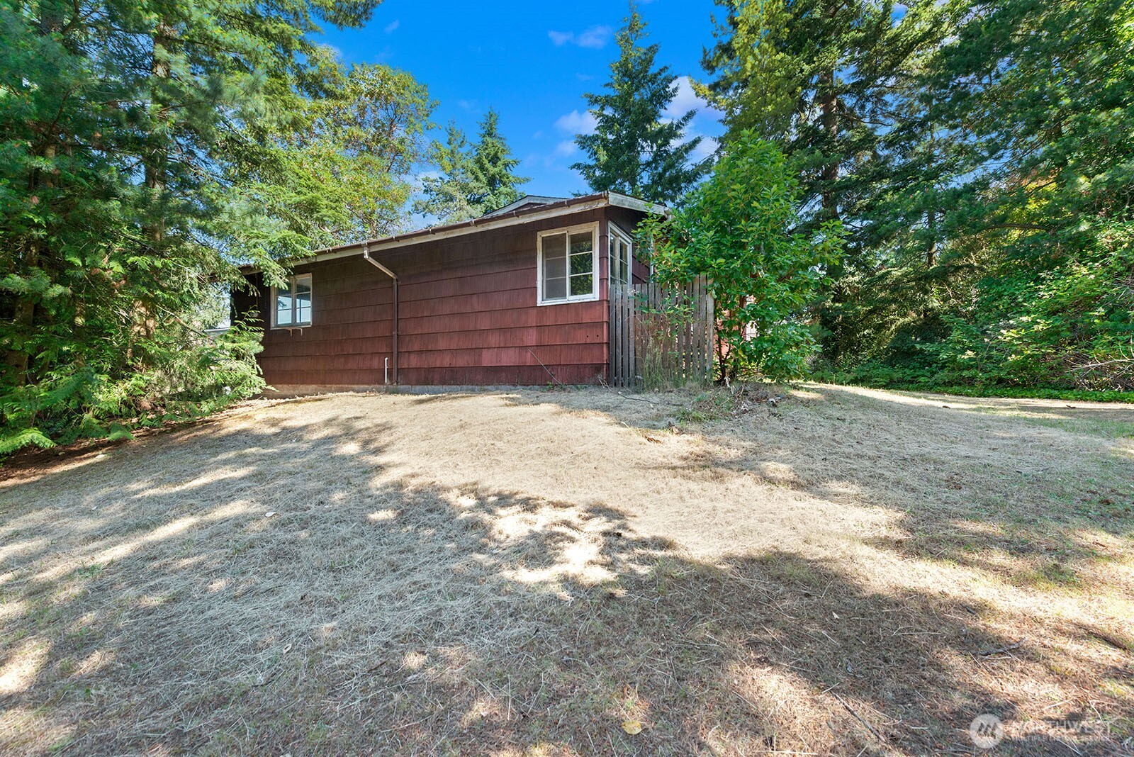 17552 12th Avenue Property Photo 4