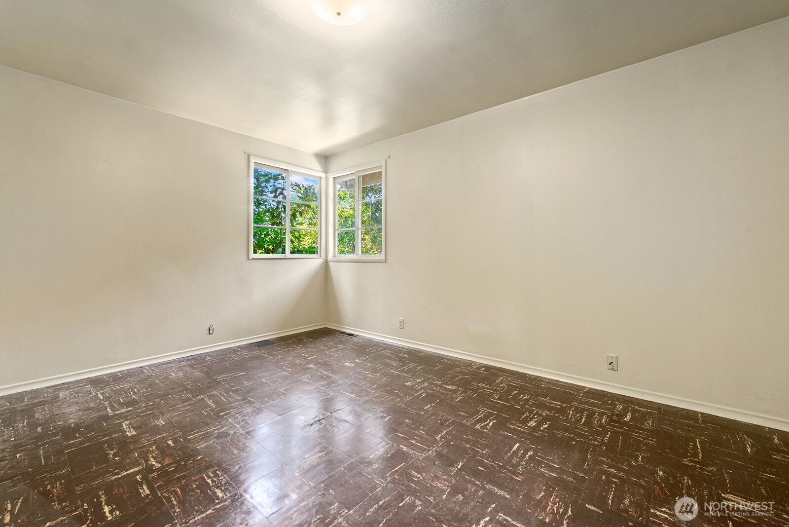 17552 12th Avenue Property Photo 10