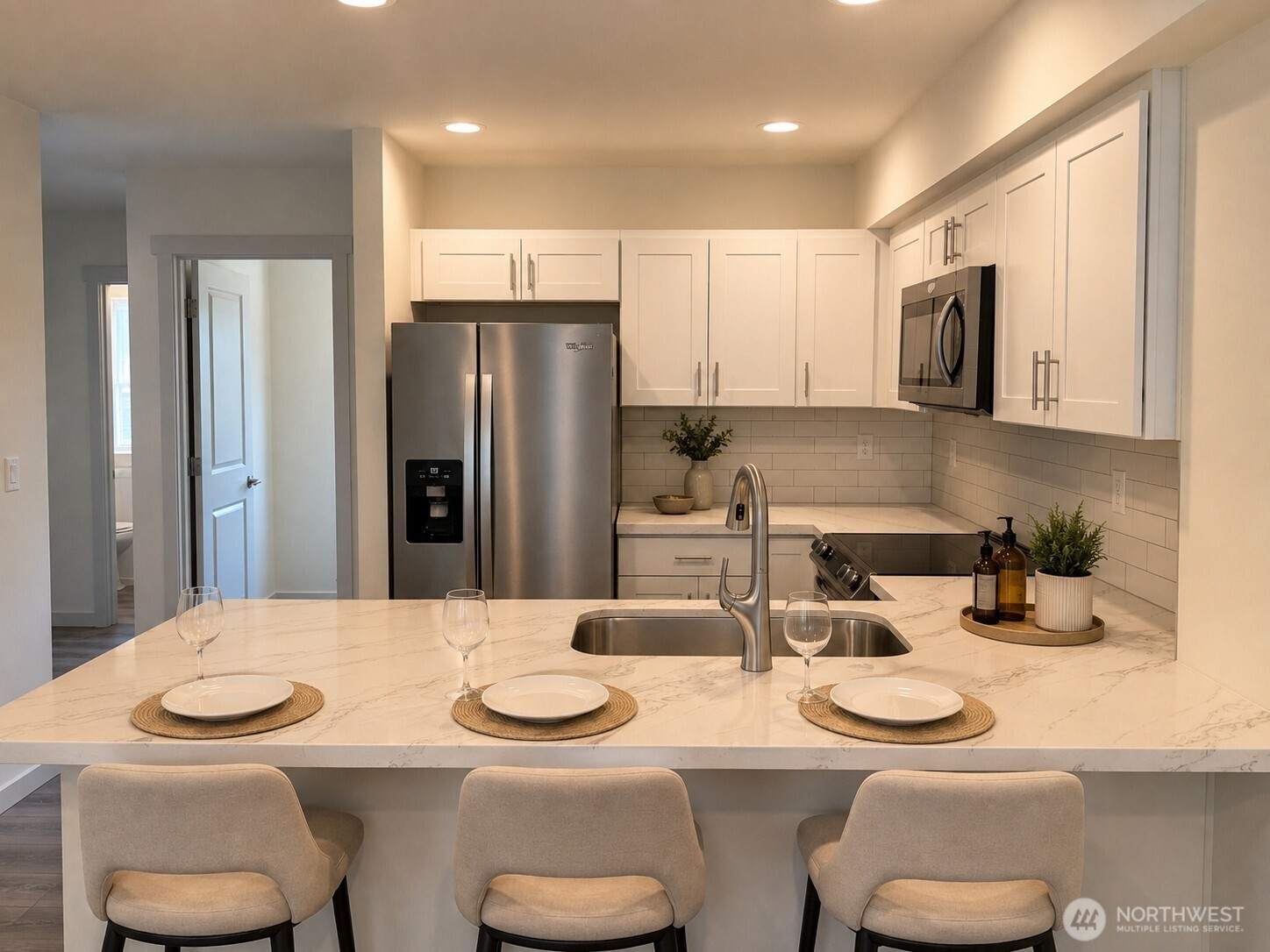 13243 Ambaum Boulevard C Property Photo 2