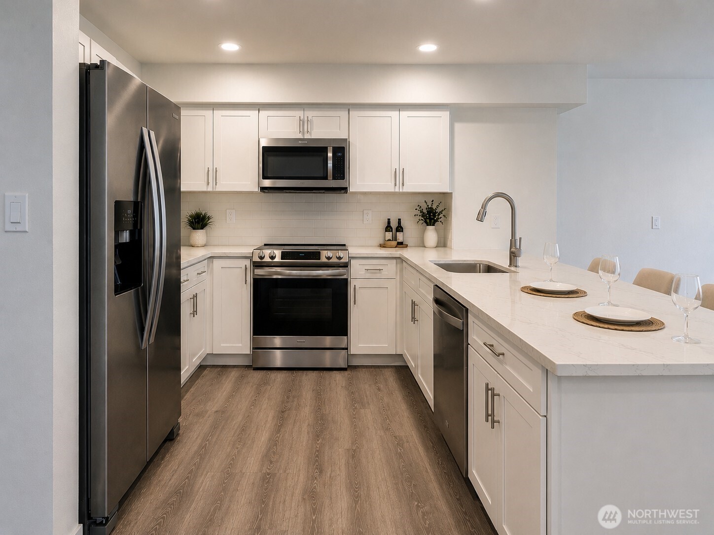 13243 Ambaum Boulevard C Property Photo 3