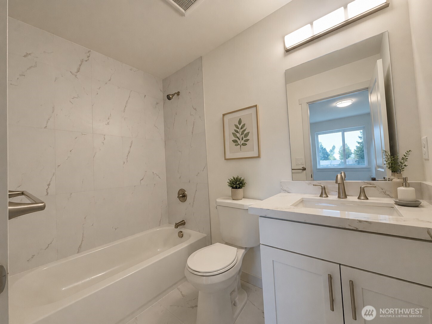 13243 Ambaum Boulevard C Property Photo 12