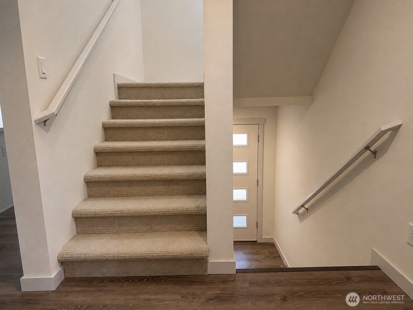 13243 Ambaum Boulevard C Property Photo 17