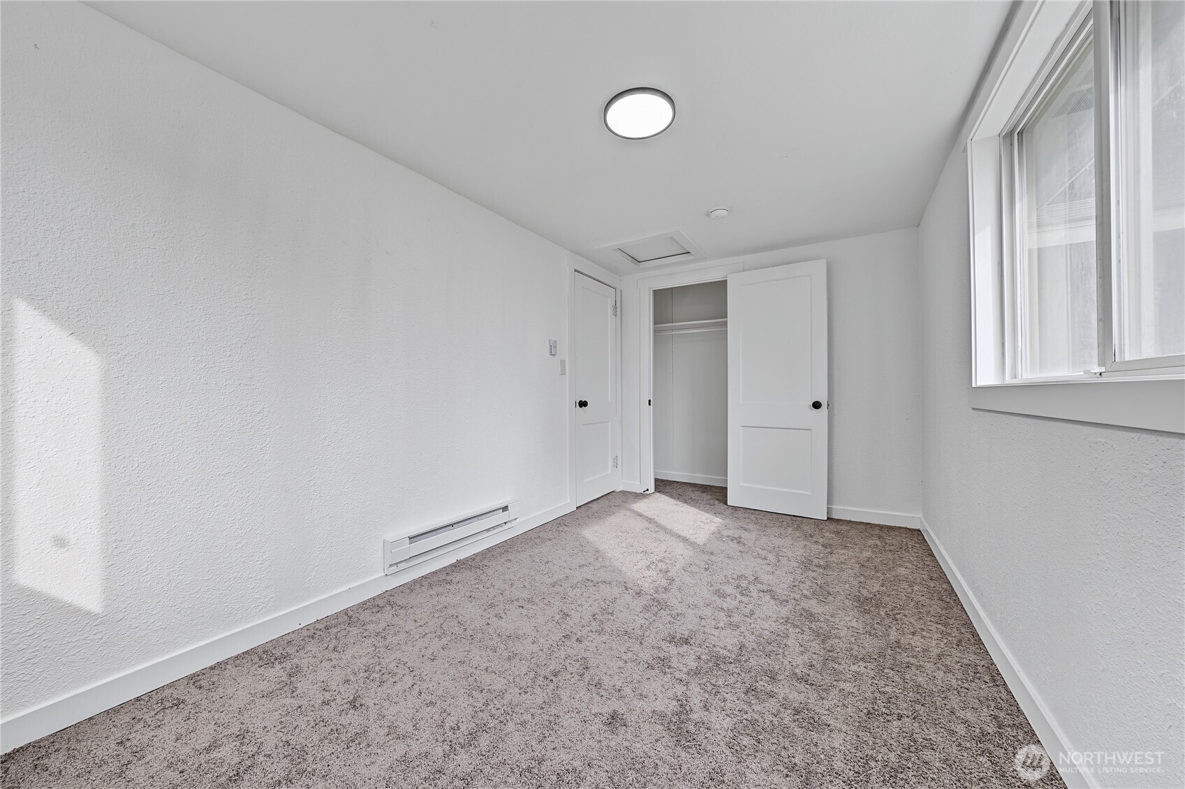 1215 Yakima Street Property Photo 12