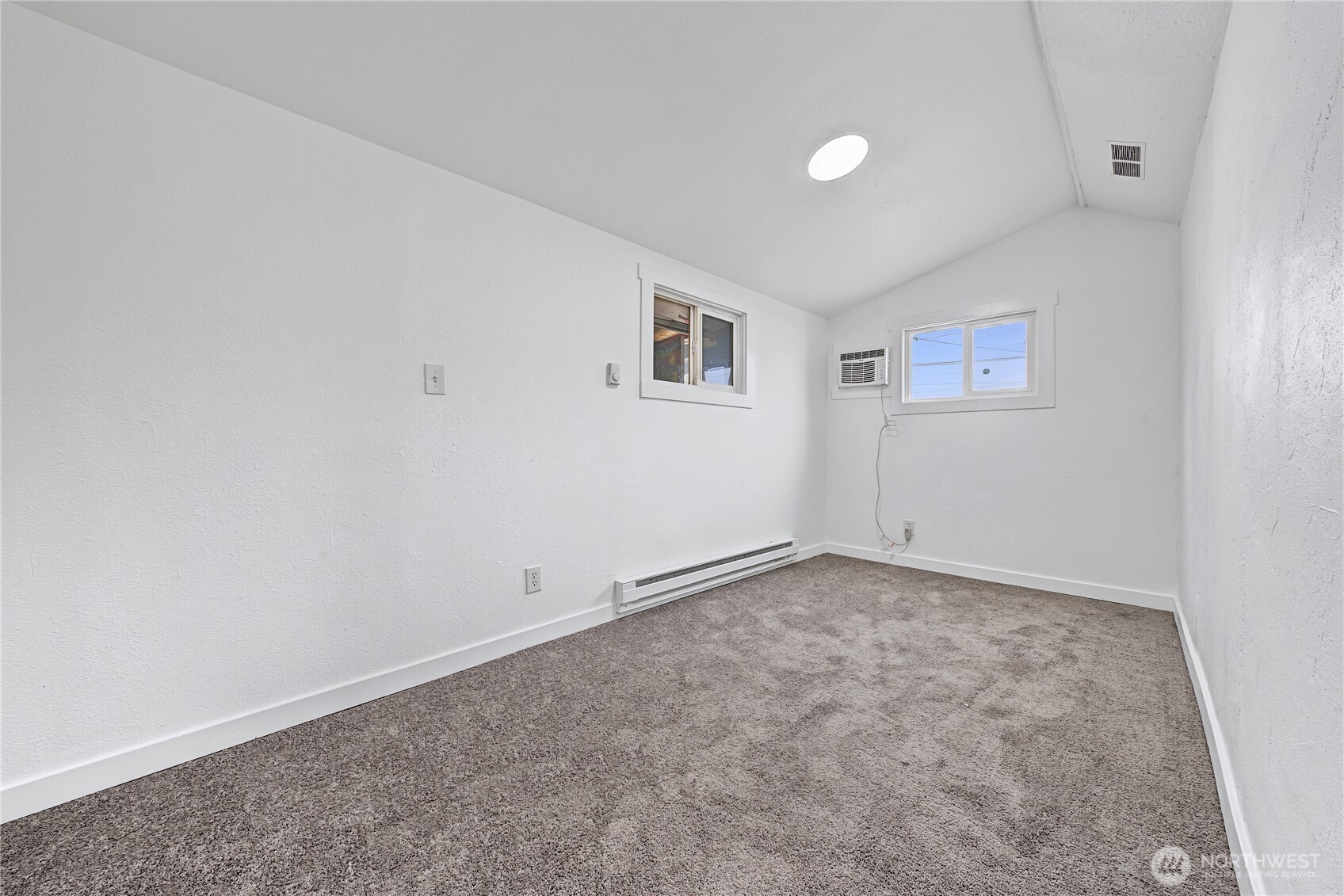 1215 Yakima Street Property Photo 16