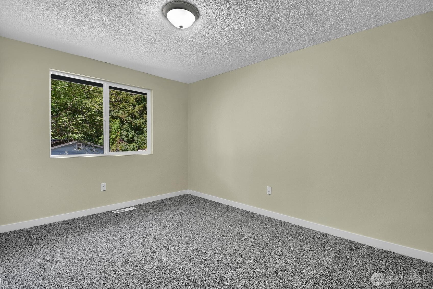235 Dennis Street Property Photo 17
