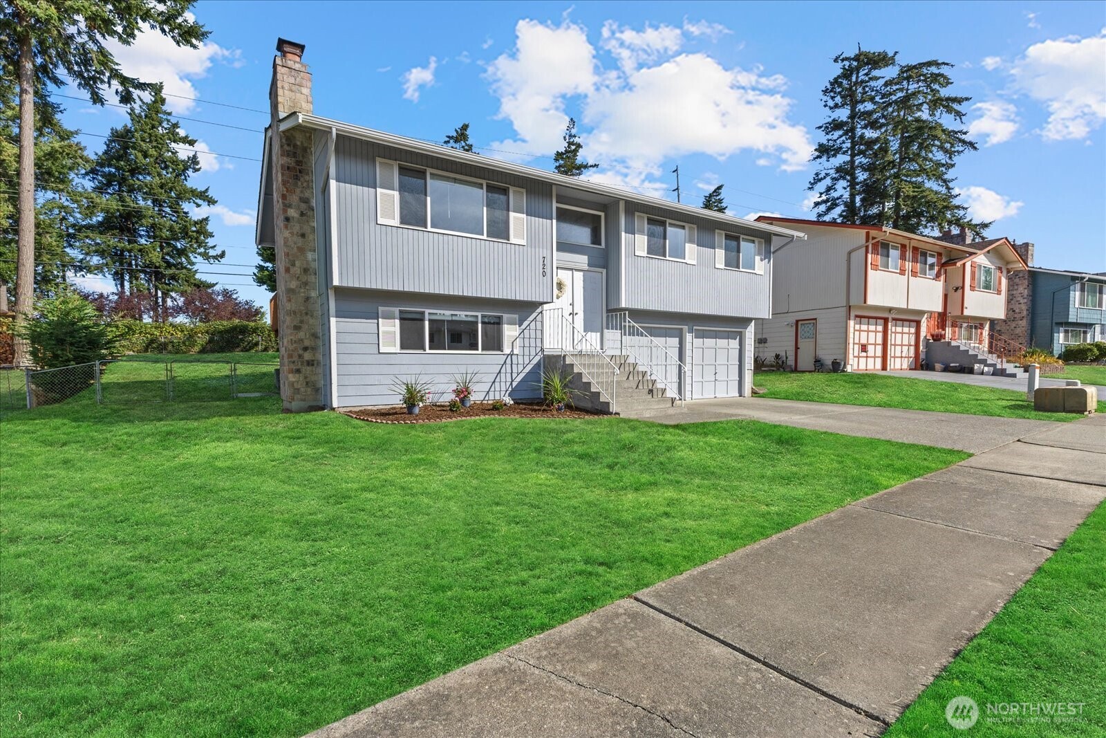 720 Nw Hyak Drive Property Photo 29