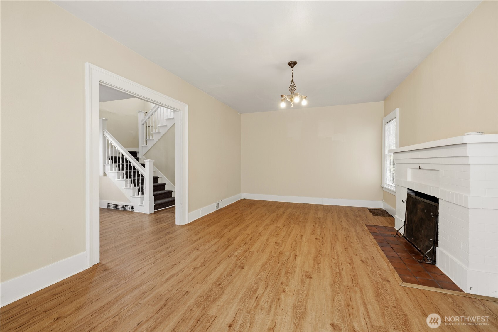 5262 15th Avenue Property Photo 5
