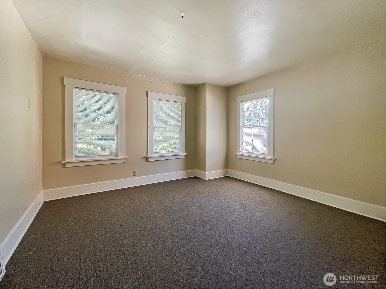 5262 15th Avenue Property Photo 19