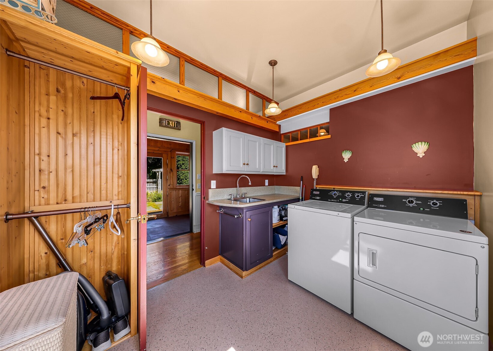 5836 Chuckanut Drive Property Photo 30