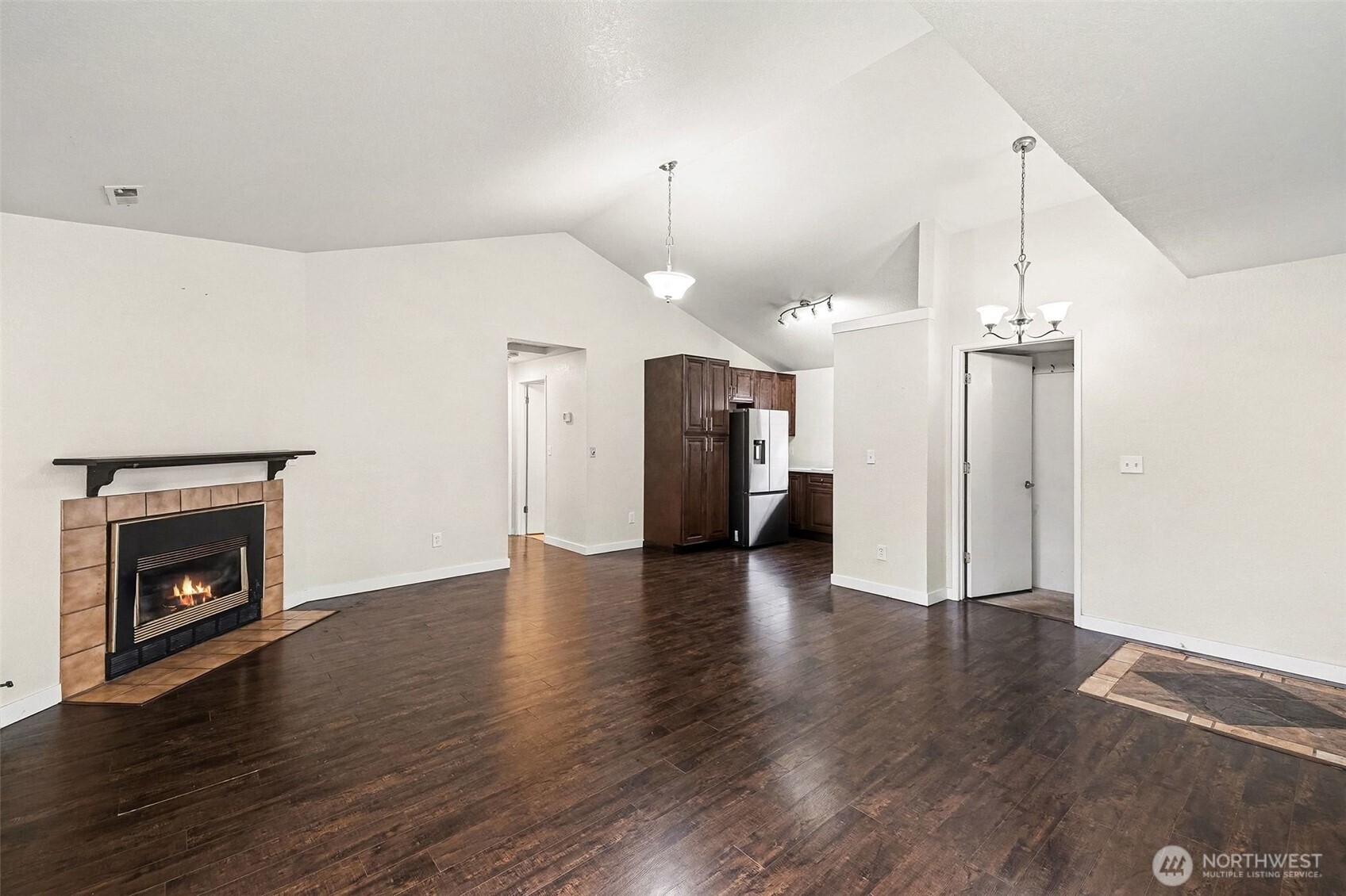 9103 183rd Avenue Property Photo 2