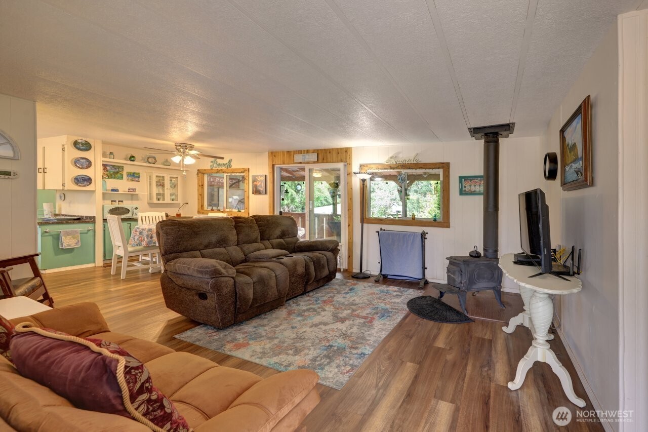 13112 Sandridge Road Property Photo 6