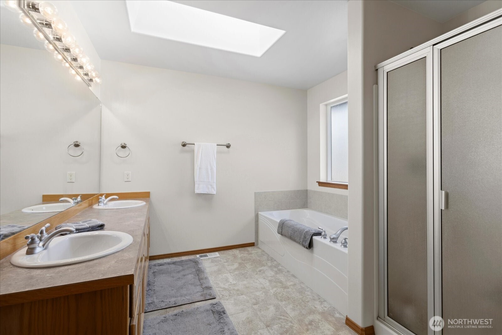 801 Darwins Way Property Photo 14