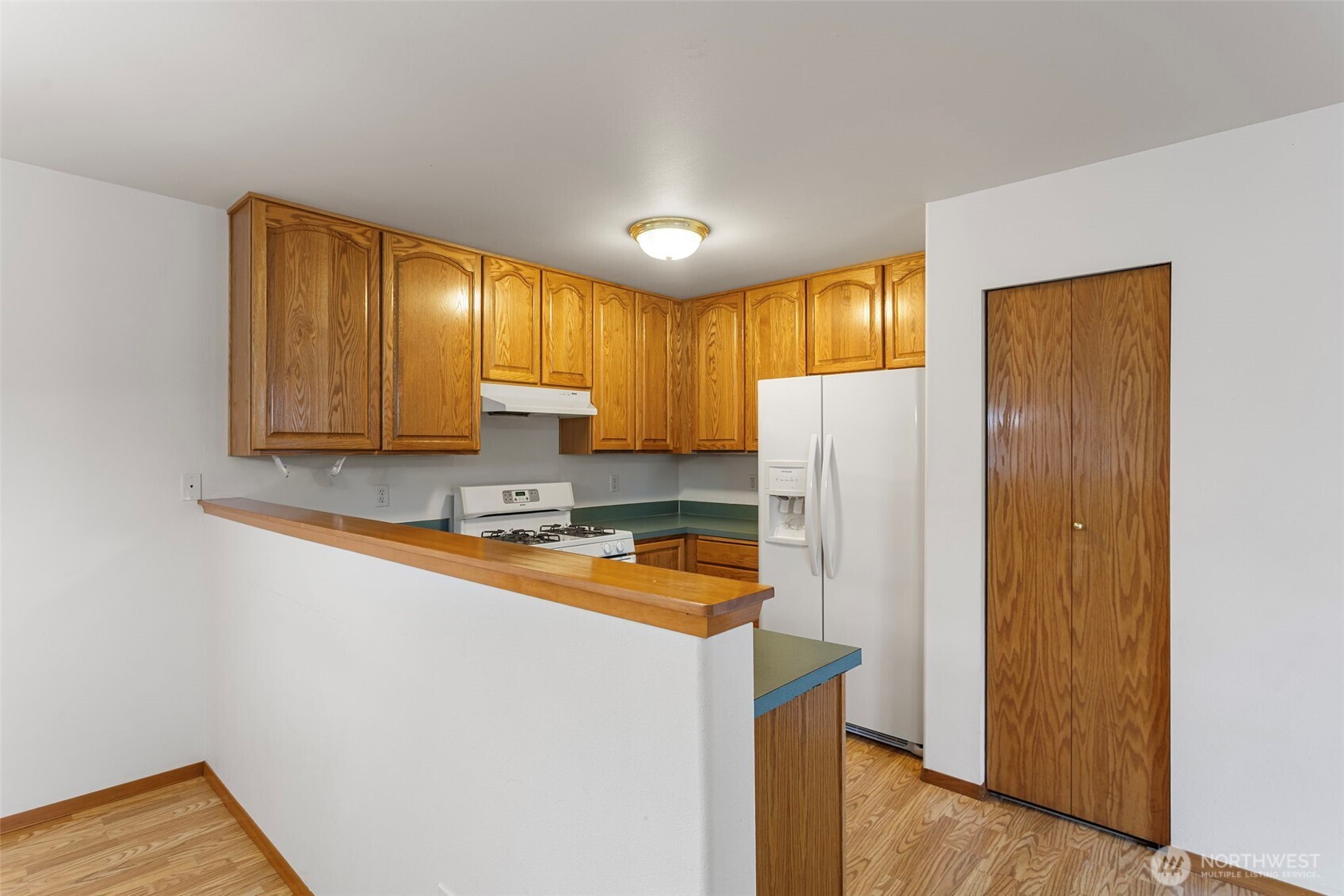20627 Circle Bluff Drive Property Photo 9