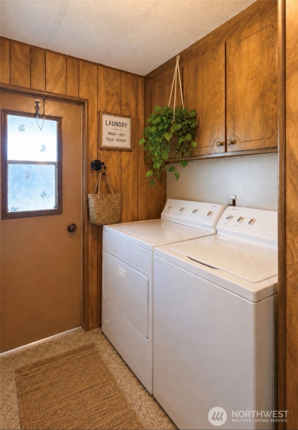 419 Carefree Circle Property Photo 9