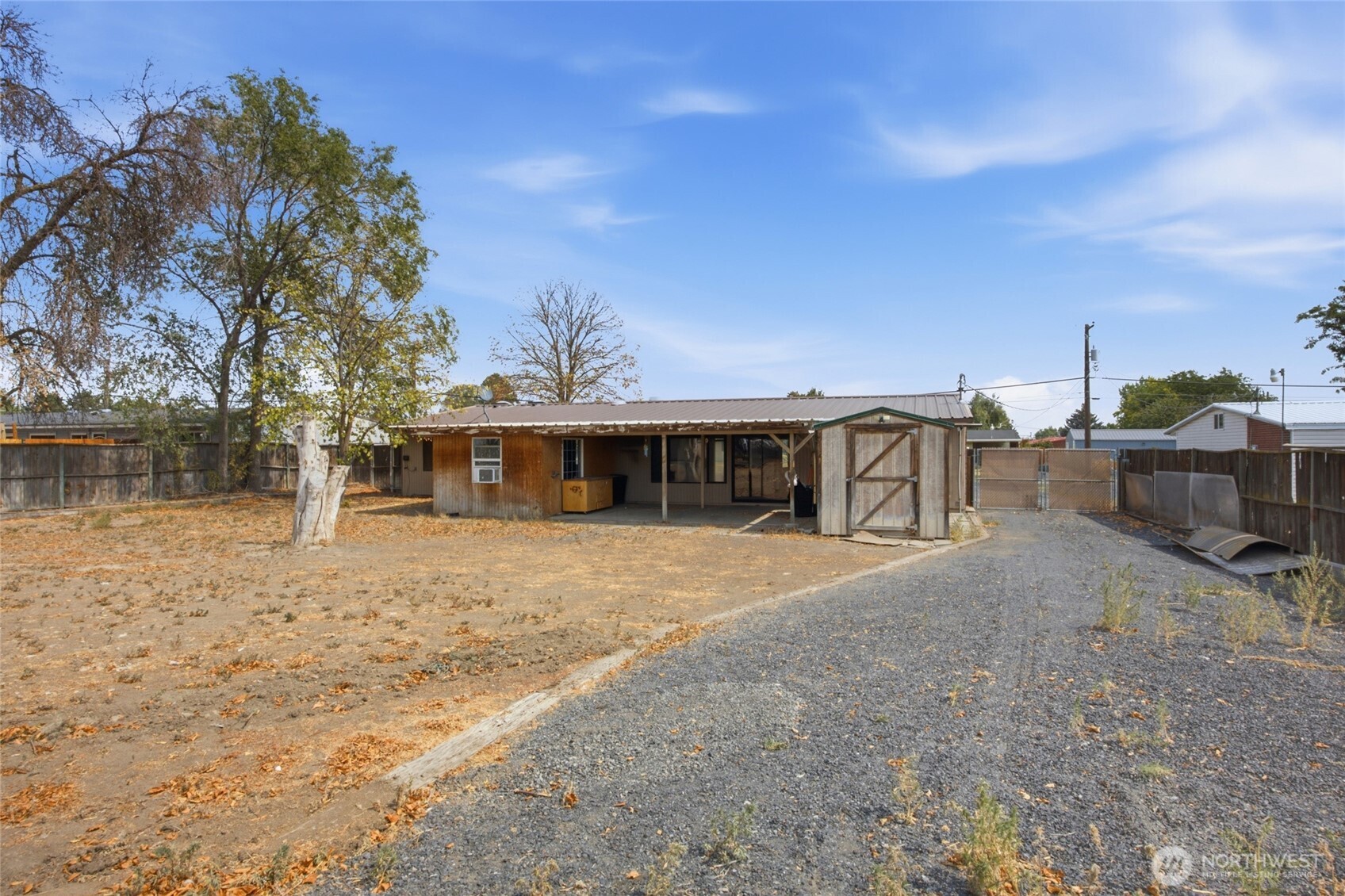 541 Castle Drive Property Photo 5