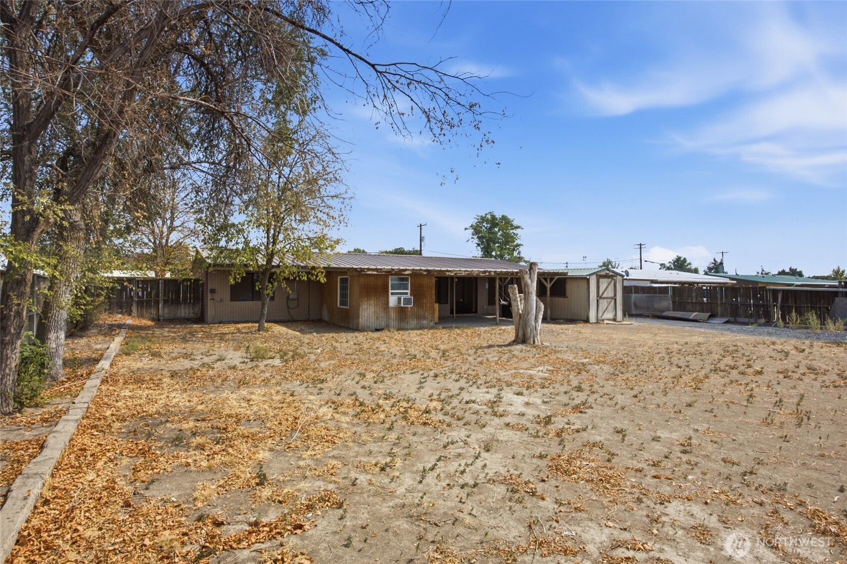 541 Castle Drive Property Photo 6