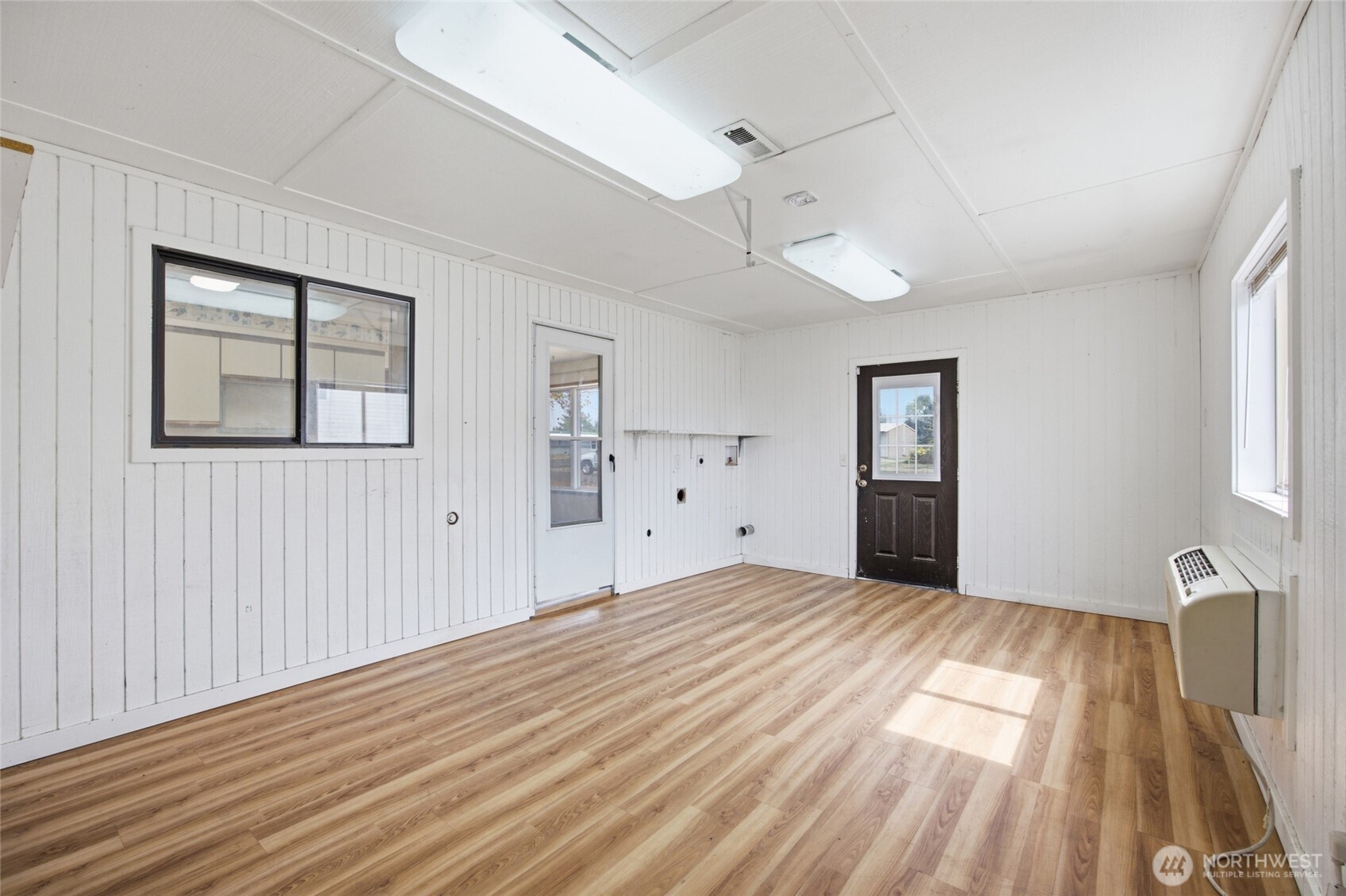 541 Castle Drive Property Photo 13