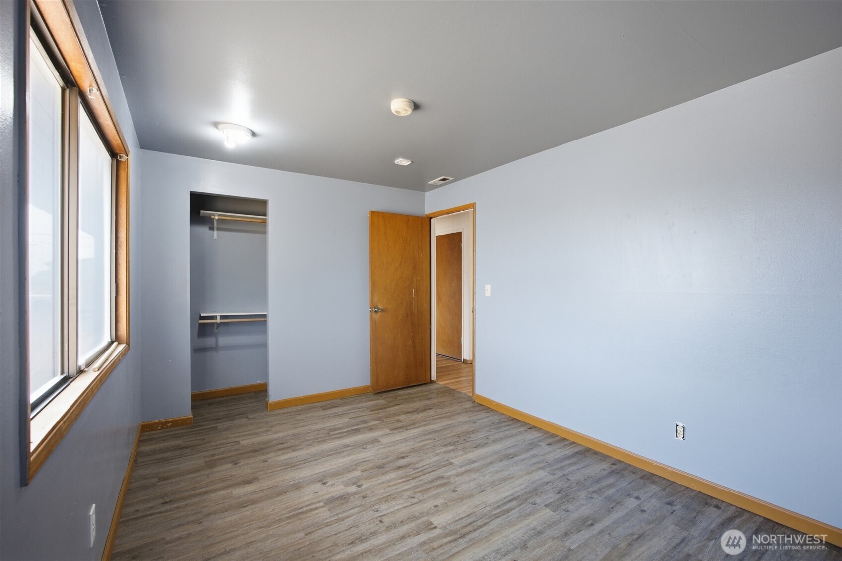 541 Castle Drive Property Photo 27
