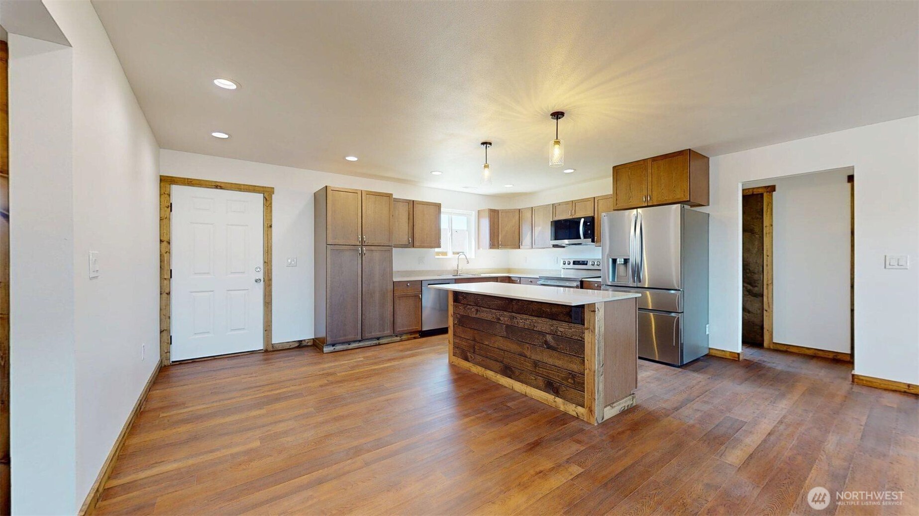 707 Petra Court Property Photo 6