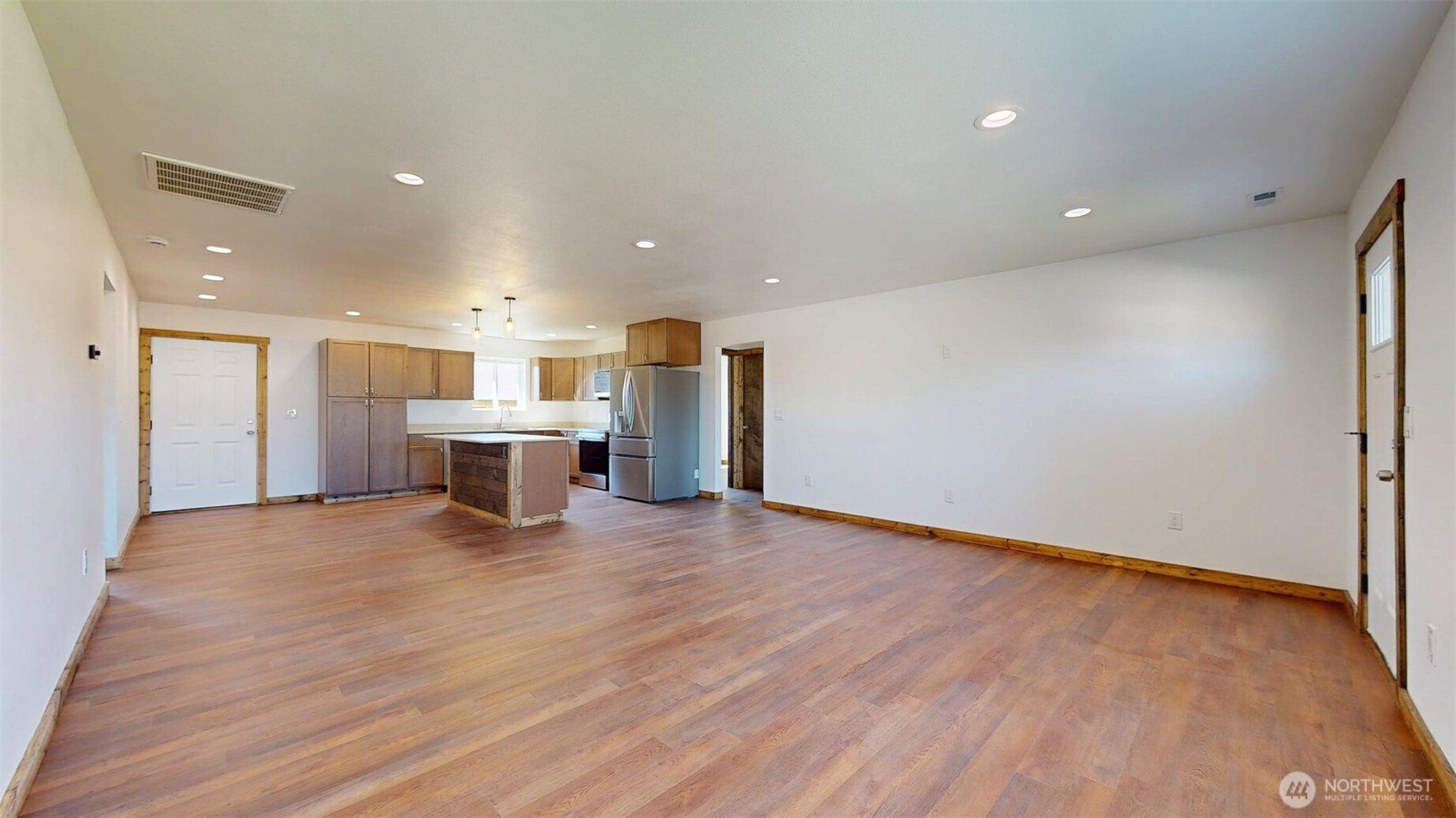 707 Petra Court Property Photo 9