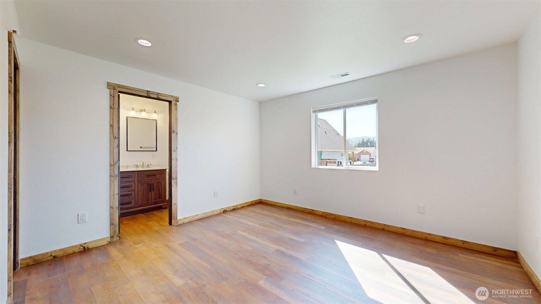 707 Petra Court Property Photo 17
