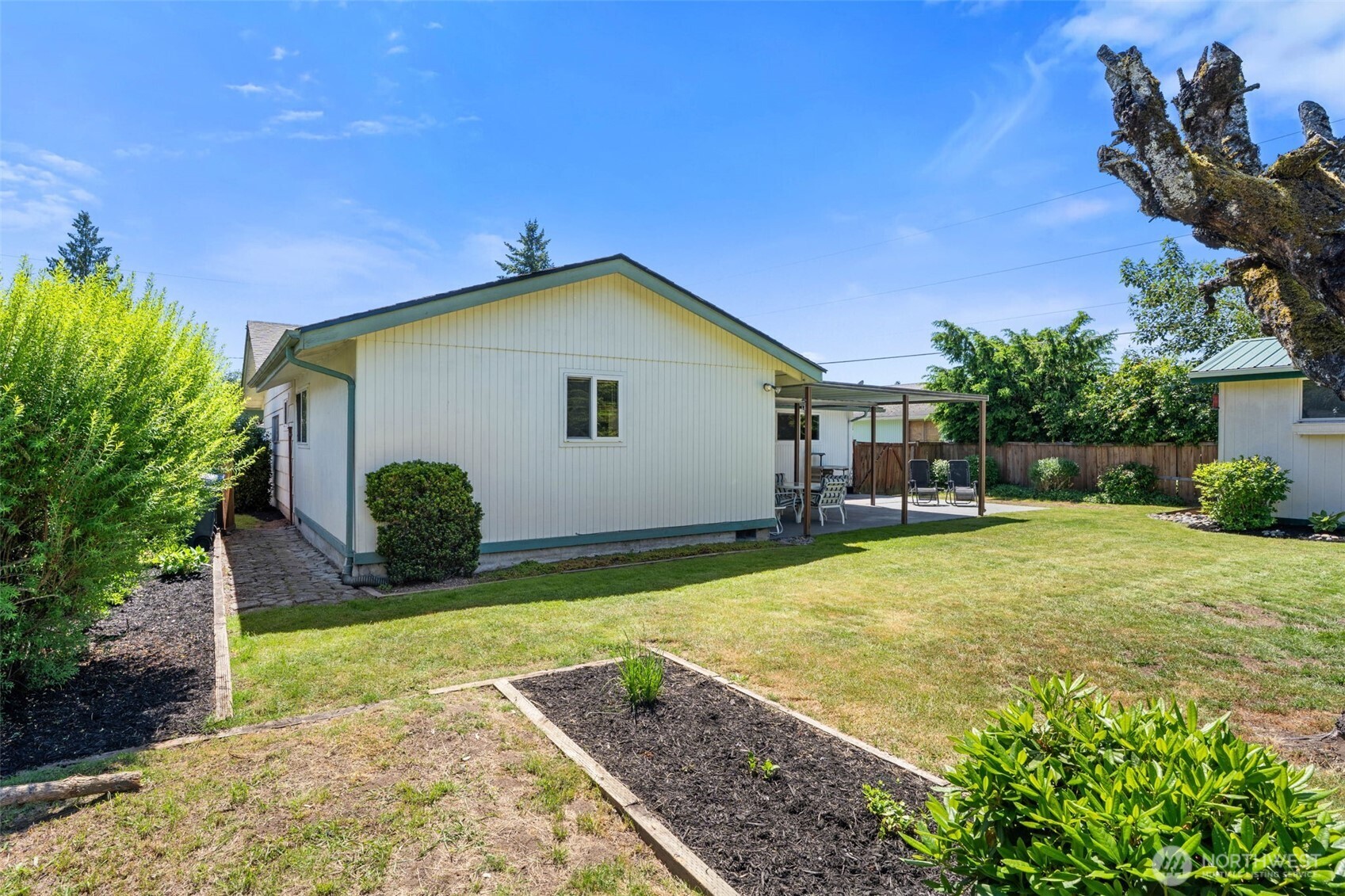 1005 20th Street Property Photo 8