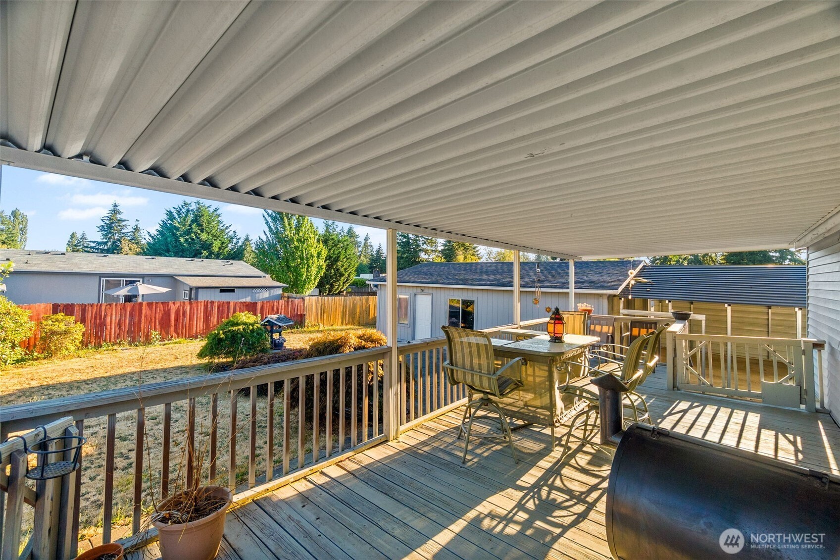 221 W Hemlock Court Property Photo 19