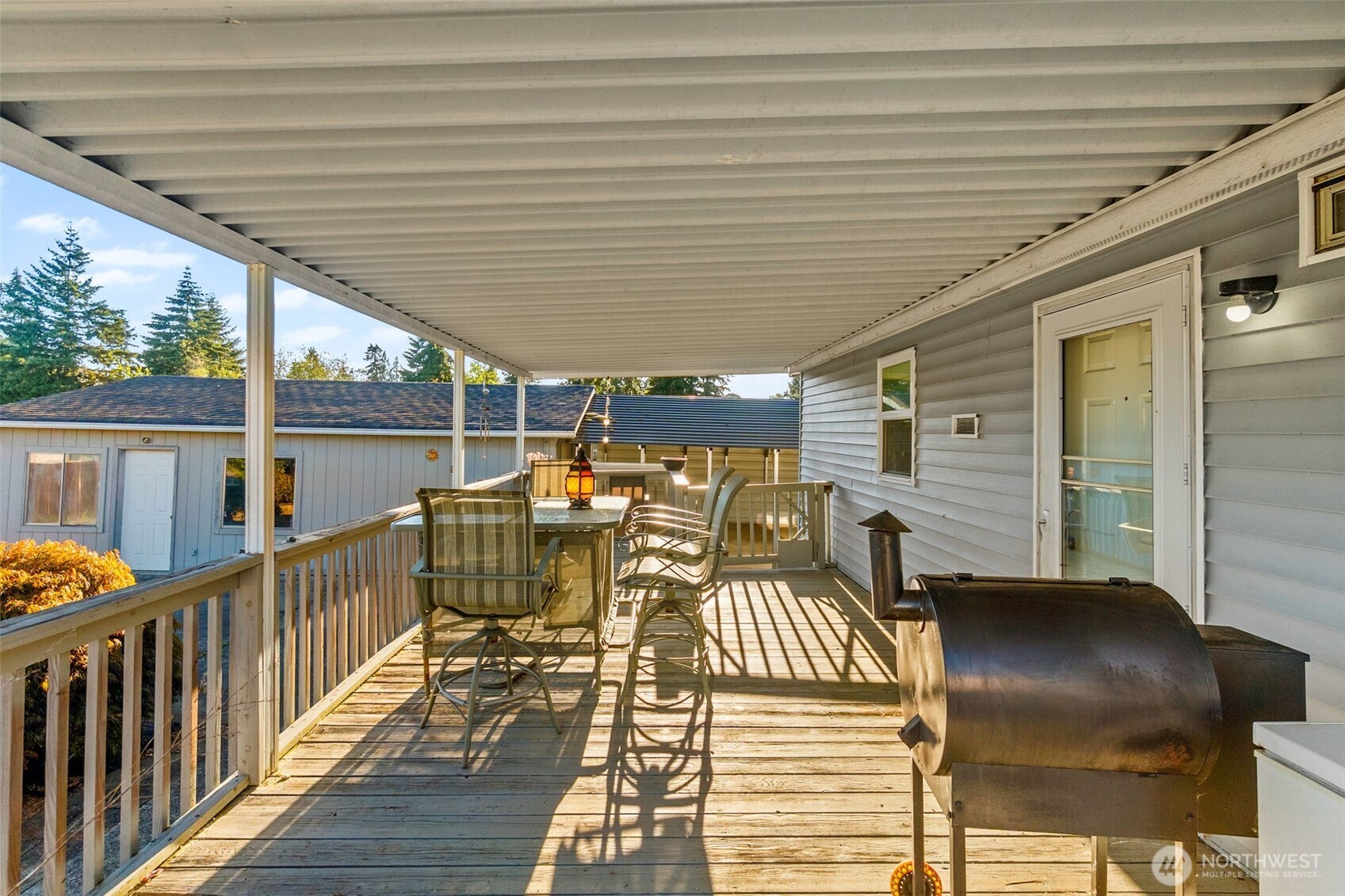 221 W Hemlock Court Property Photo 21
