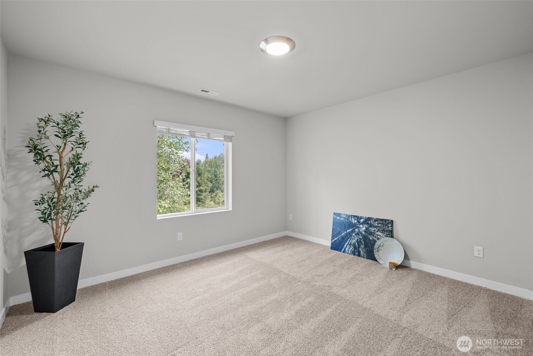 311 207th Street Property Photo 23