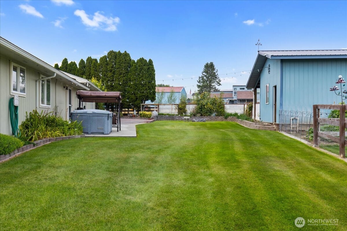 92 Clemans View Road Property Photo 10