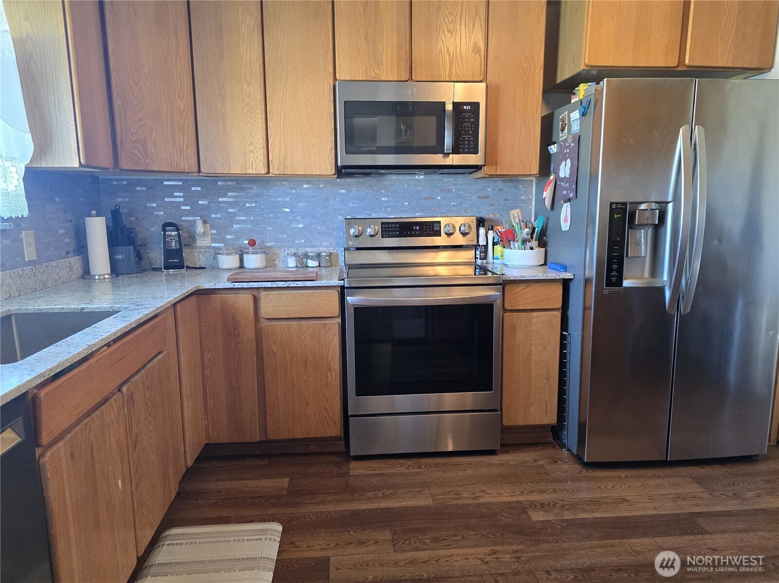 92 Clemans View Road Property Photo 21