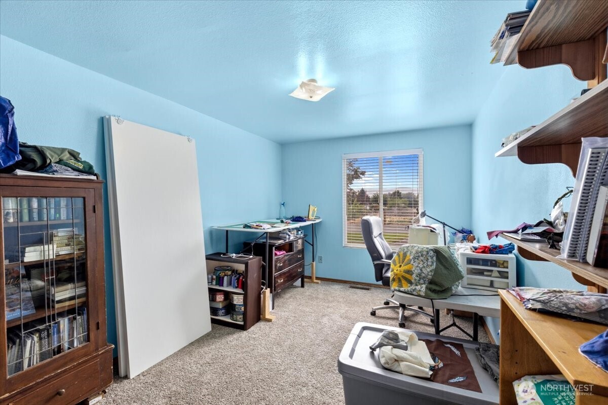 92 Clemans View Road Property Photo 25