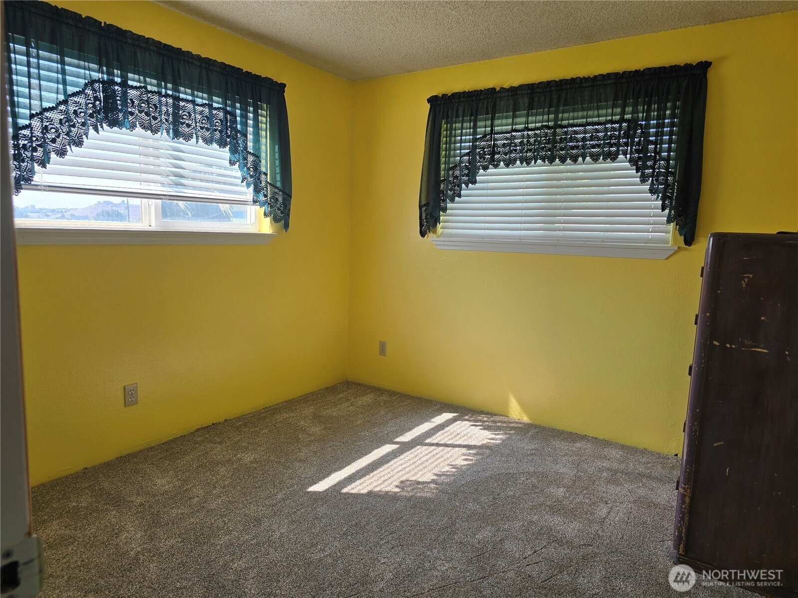 92 Clemans View Road Property Photo 26