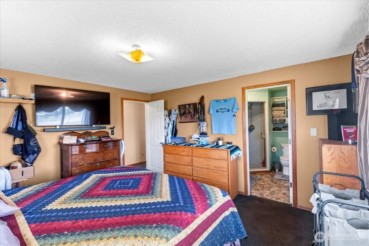 92 Clemans View Road Property Photo 32