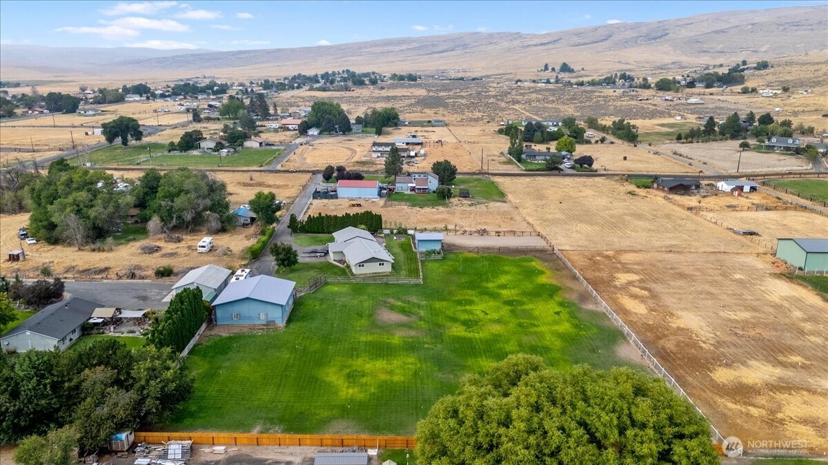 92 Clemans View Road Property Photo 35