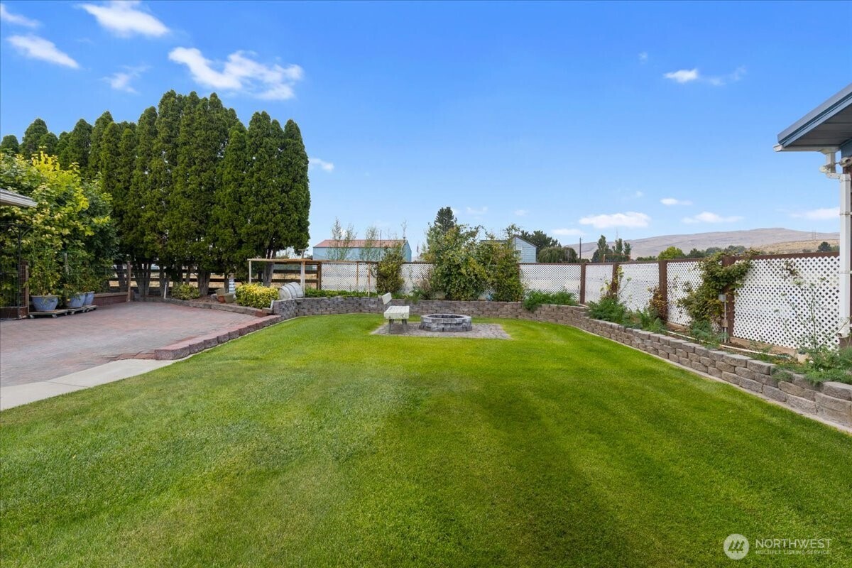 92 Clemans View Road Property Photo 36