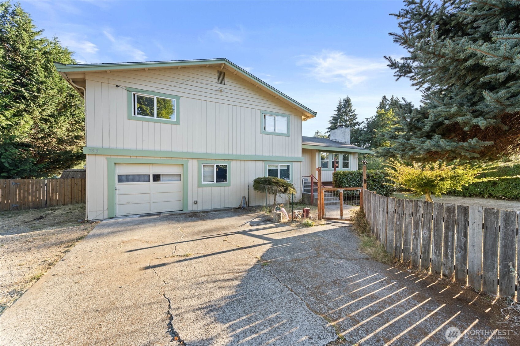 2515 15th Avenue Property Photo 2