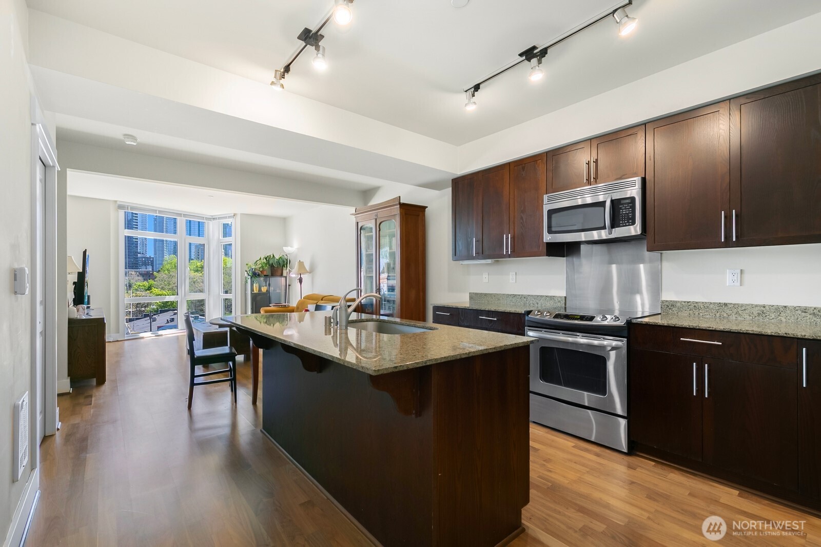 699 John Street 516 Property Photo 1