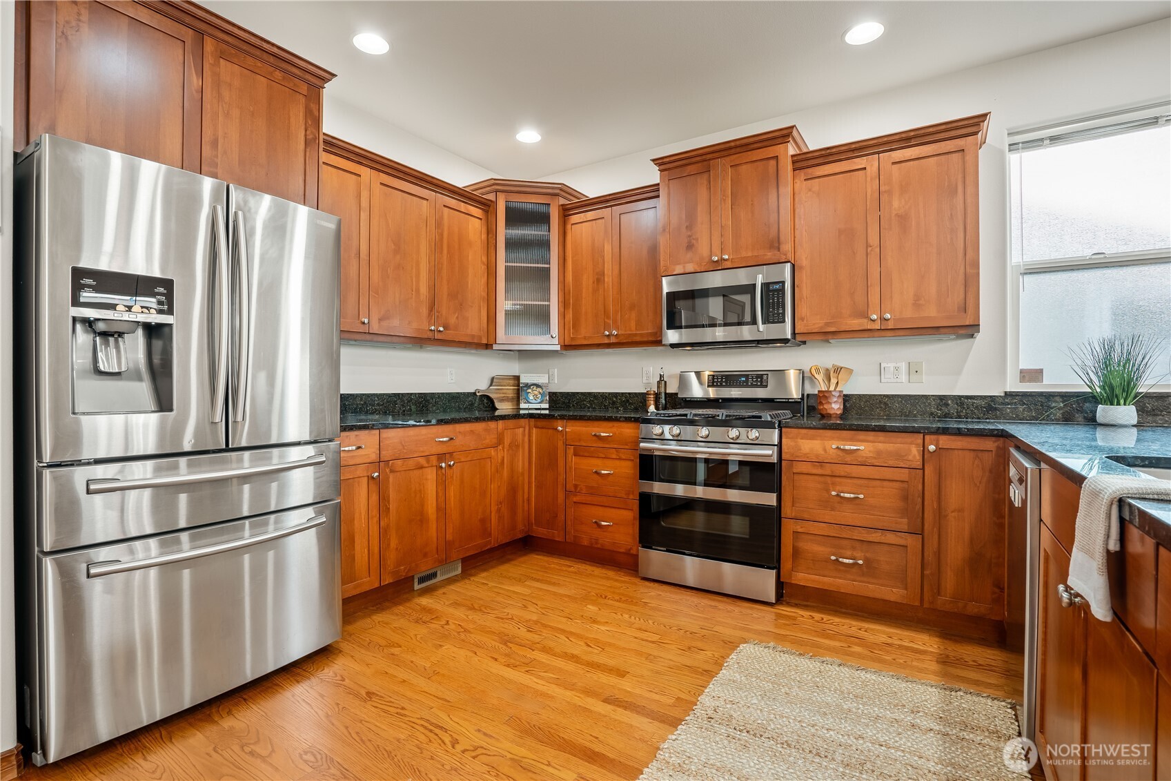 4138 Silverbell Way Property Photo 4