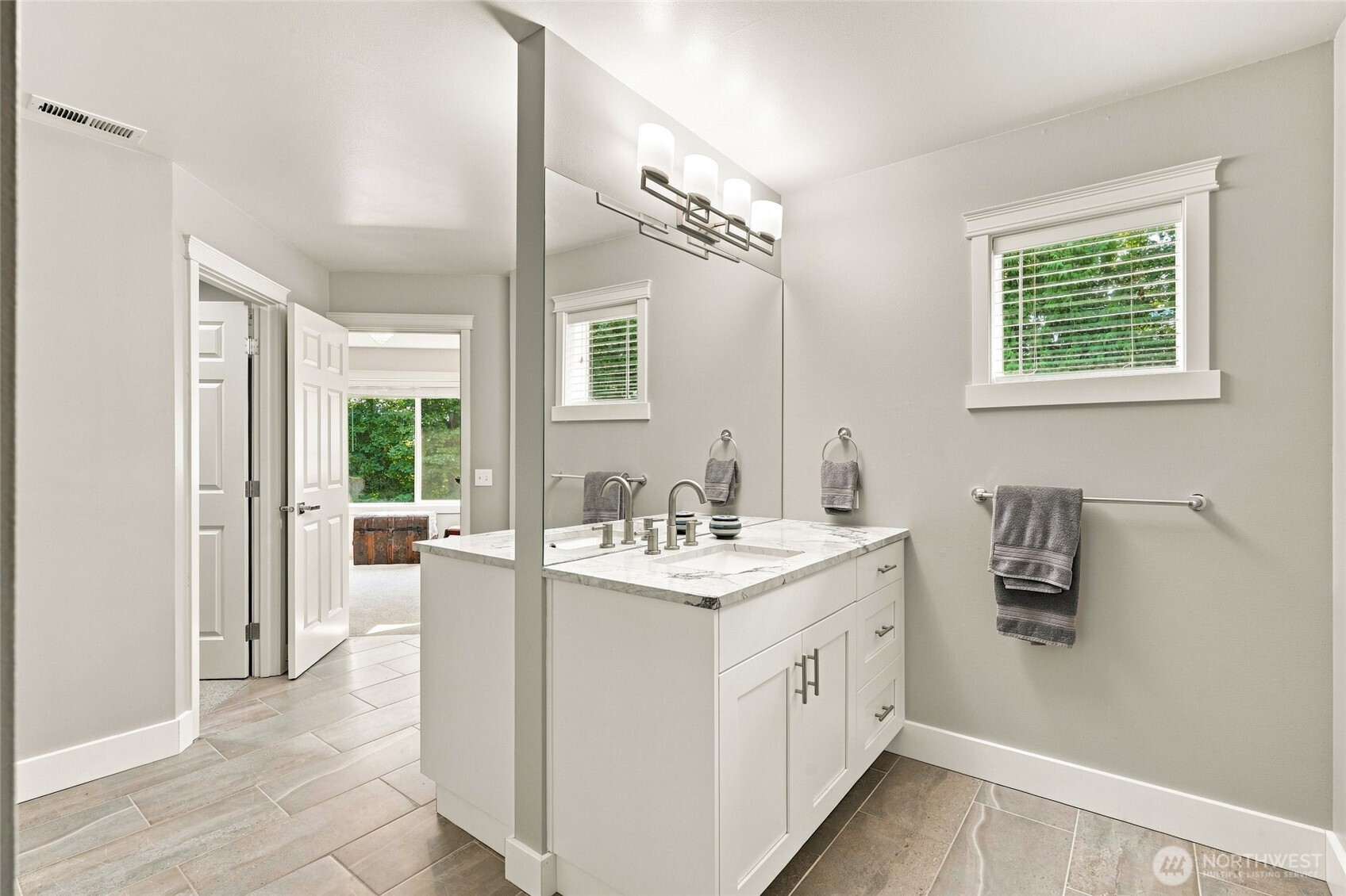 20540 Horizon Way Property Photo 20