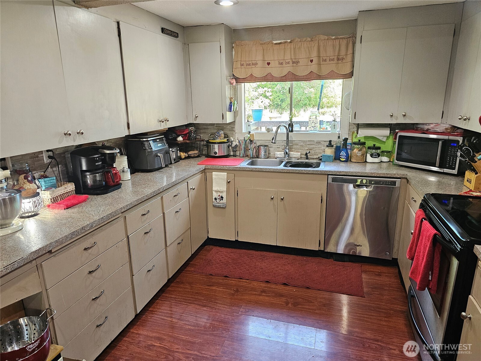 283 Middle Fork Road Property Photo 5