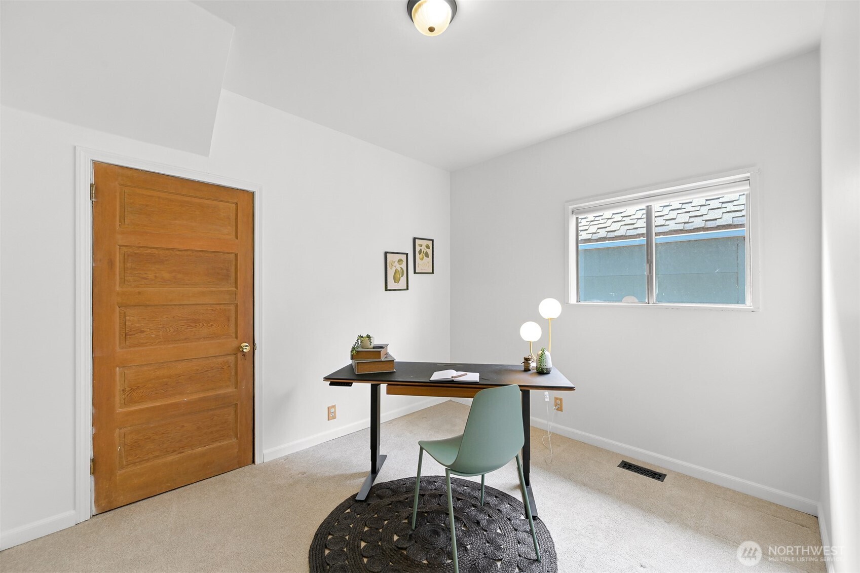 905 E Maple Street Property Photo 11
